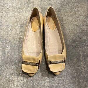 Women Beige Flats
